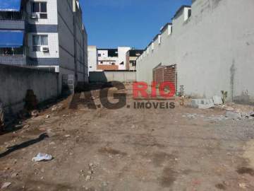 TERRENO PLANO - 700 METROS ÁREA TOTAL - 10 FRENTE X 70 LADOS - VVMF00025