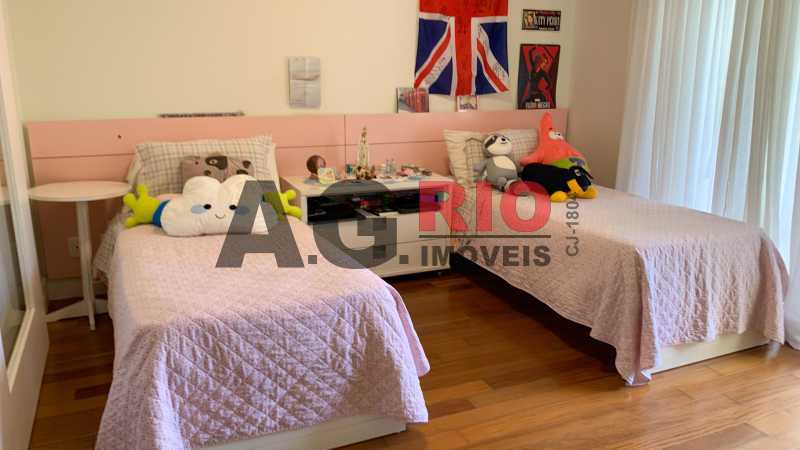 QUARTO COM BANHEIRO - 28