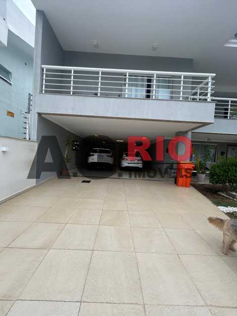 WhatsApp Image 2025-05-09 at 1 - 4