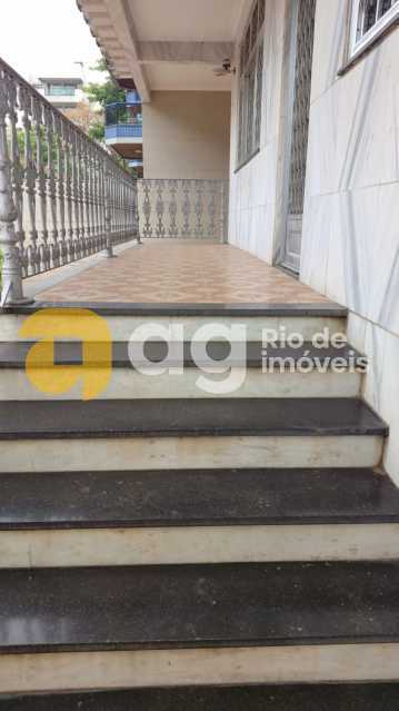 ca2c0ddd-c114-415d-95d9-1703e3 - 8