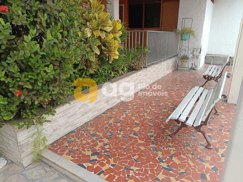 ba0844e8-8fe1-40d9-9eb6-6716a8 - 16