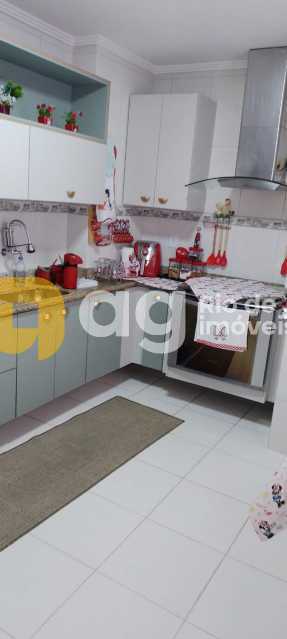 Conheça WhatsApp Image 2025-09-29 at 0 do imóvel - CASA MODERNIZADA COM PISCINA - ALTO PADRÃO - VVCA30340 - 25 WhatsApp Image 2025-09-29 at 0 - 25