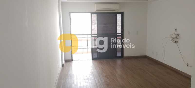 WhatsApp Image 2025-10-02 at 1 - 5