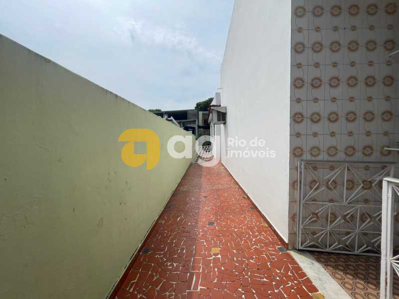 WhatsApp Image 2025-10-03 at 1 - 11