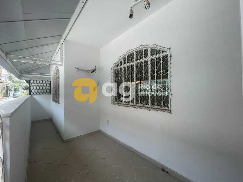 WhatsApp Image 2025-10-09 at 1 - 6