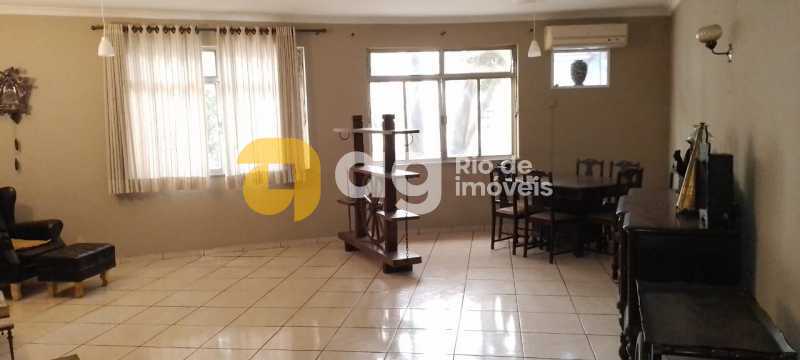 WhatsApp Image 2025-10-13 at 1 - 1