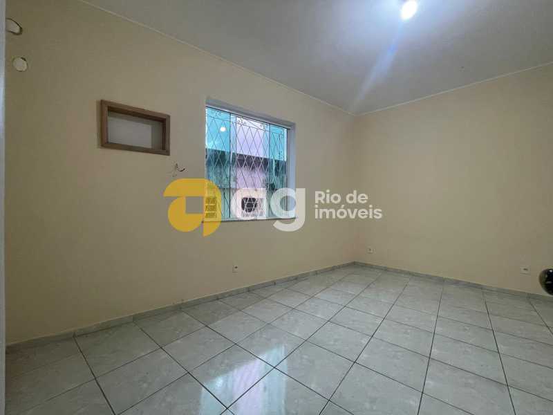 WhatsApp Image 2025-10-20 at 1 - 3