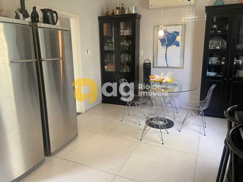 WhatsApp Image 2025-10-21 at 1 - 11