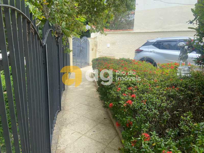 WhatsApp Image 2025-10-21 at 1 - 18