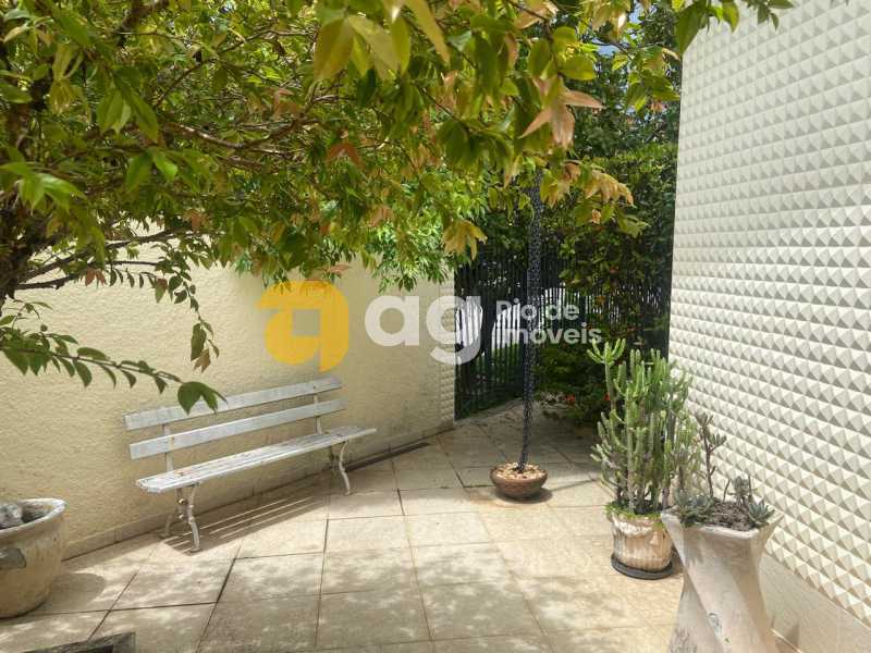 WhatsApp Image 2025-10-21 at 1 - 16