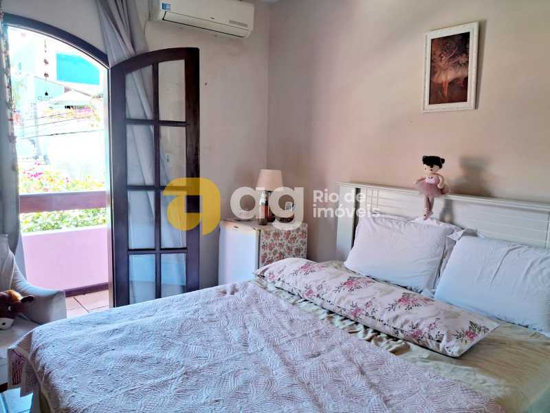 Conheça WhatsApp Image 2025-10-27 at 1 do imóvel - Casa à venda Rua Luís Santiago de Mesquita,Rio de Janeiro,RJ - R$ 1.000.000 - VVCA30347 - 14 WhatsApp Image 2025-10-27 at 1 - 14