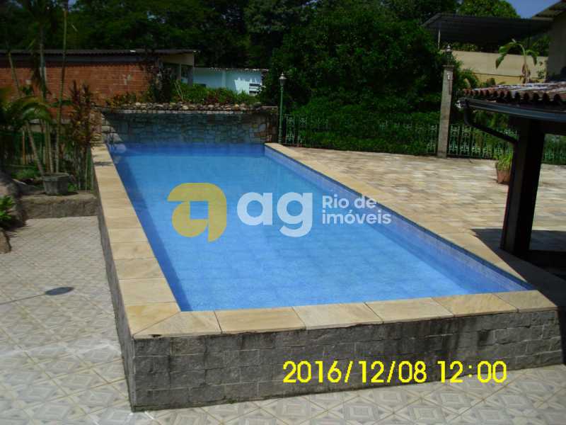 WhatsApp Image 2025-10-17 at 1 - 3