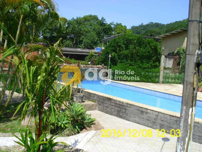 WhatsApp Image 2025-10-17 at 1 - 4