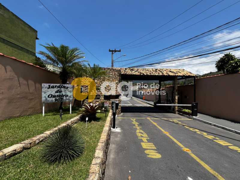 WhatsApp Image 2025-10-16 at 1 - 3