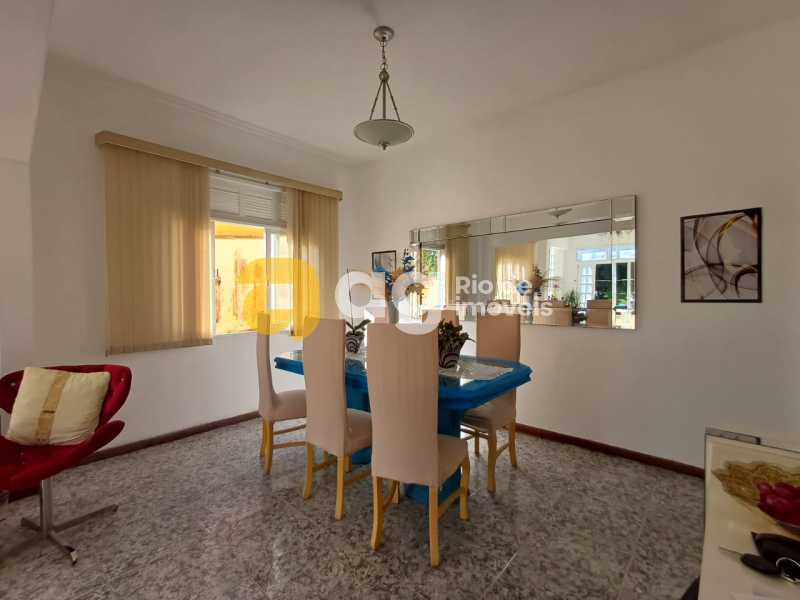 WhatsApp Image 2025-10-24 at 1 - 4