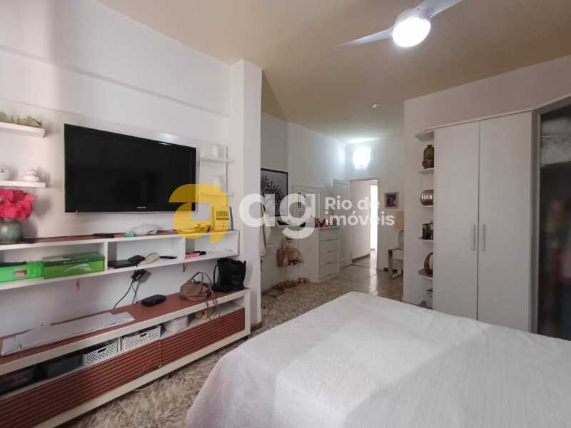 WhatsApp Image 2025-10-24 at 1 - 7