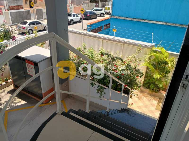 WhatsApp Image 2025-11-06 at 1 - 7