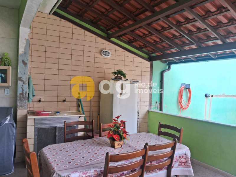 3015b7a1-280d-47df-8177-c2cf6a - 19