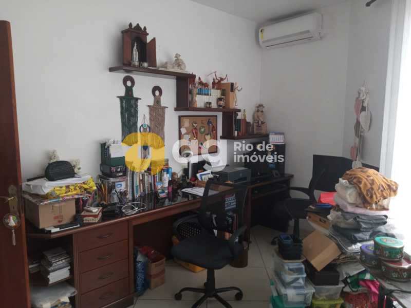WhatsApp Image 2025-10-28 at 0 - 13