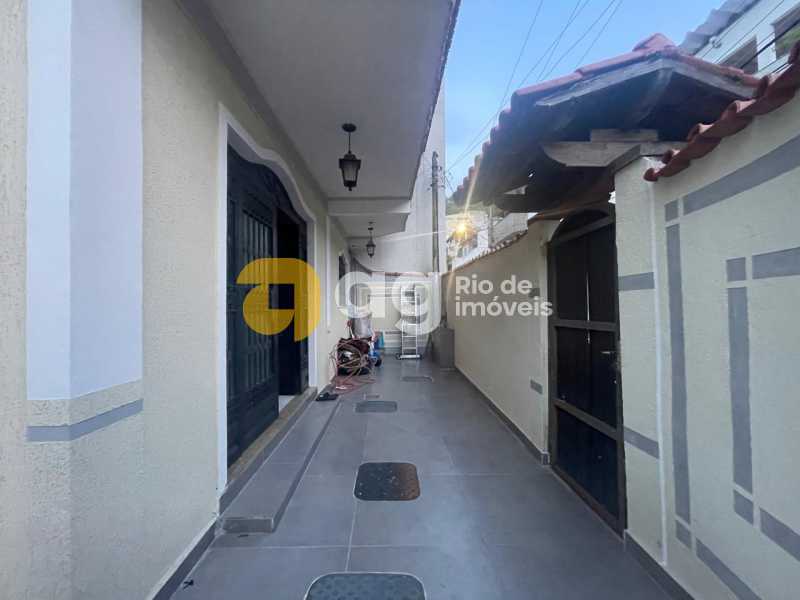 0111a611-d2f4-43e4-8ee4-771812 - 14