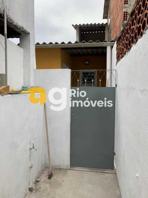 Conheça ENTRADA - CASA FUNDOS do imóvel - Casa à Venda em Realengo com 2 Casas no Mesmo Terreno - VVCA20273 - 18 ENTRADA - CASA FUNDOS - 18
