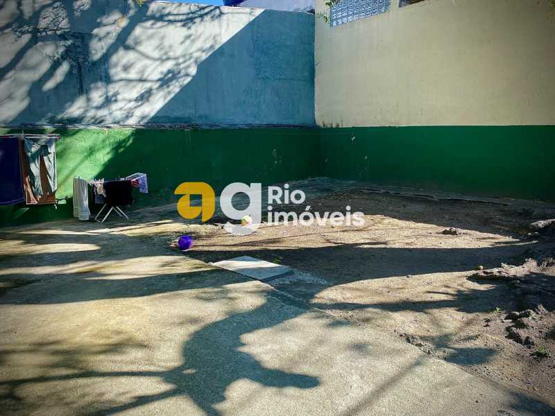 Conheça AREA EXTERNA DOS FUNDOS. do imóvel - Apartamento à venda Rua Dinis Barreto,Rio de Janeiro,RJ - R$ 230.000 - VVAP22415 - 4 AREA EXTERNA DOS FUNDOS. - 4