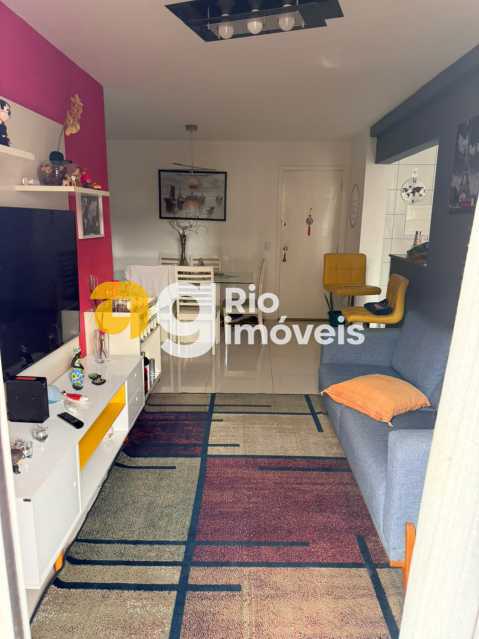 Conheça SALA do imóvel - Apartamento 2 Quartos à Venda no Village di Capri - Praça Seca - VVAP22416 - 11 SALA - 11