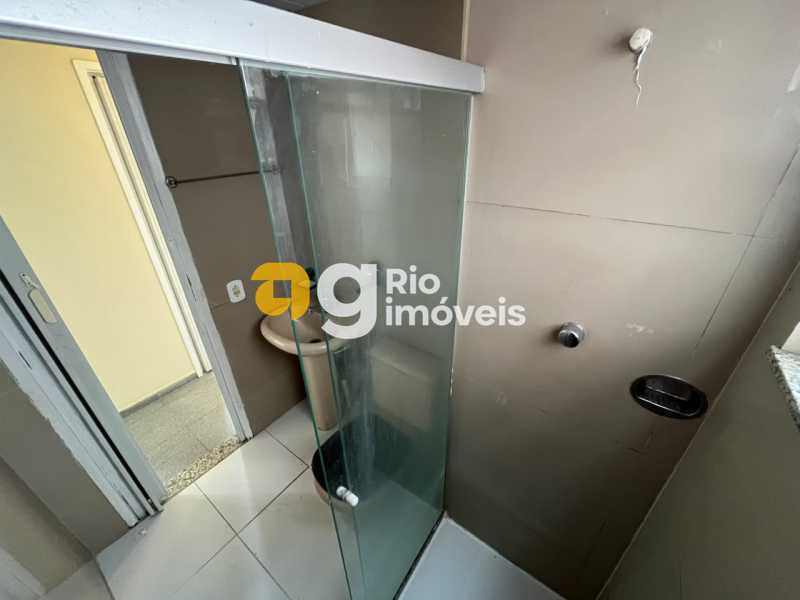 Ótima localização - Apartamento andar baixo Merk - TQAP20852