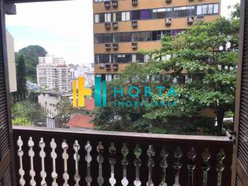Ótima localização - Lindo chalé duplex de três quartos, com vista da Lagoa! - CPCA30001