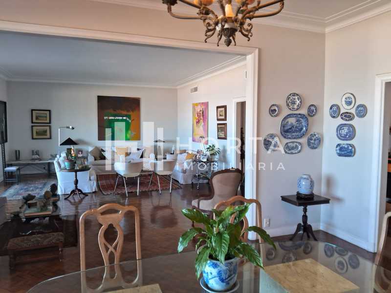 WhatsApp Image 2025-12-01 at 1 - 16