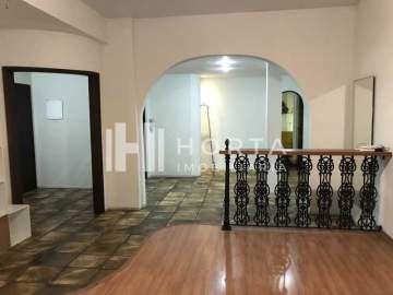 Vazio - Apartamento térreo c/ 4 quartos, vaga e próx. Metrô. - CPAP40588