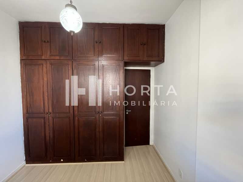 Conheça IMG_2655. do imóvel - Varanda em toda extensão do imóvel. Duas vagas de garagem. Prédio com piscina, sauna, playground e salão de festas. - CPAP21832 - 12 IMG_2655. - 12