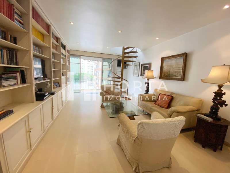 00563eb1-d35b-492d-8b99-472426 - 1