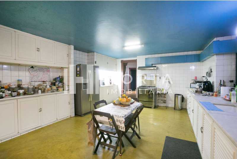 Conheça cozinha 1 do imóvel - Casa com elevador 4 quartos, 4 vagas no largo do Boticário - CPCA40016 - 8 cozinha 1 - 8