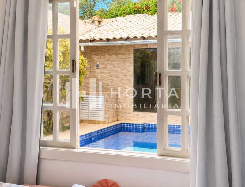 Conheça quarto branco. do imóvel - Búzios! Casa em condomínio c/ 5 suítes, sauna e piscina. - CPCN50002 - 20 quarto branco. - 20