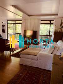 Luxo - Apartamento composto de dois quartos, sala, cozinha, área de serviço, banheiro e uma vaga de garagem.Prédio de luxo, localizado em avenida residencial, porém próximo ao centro comercial do bairro, com fácil acesso a bancos, academias, bares e restaurantes - CPAP21049