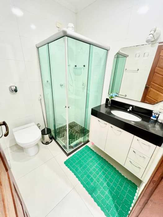 4e7e3197-d238-4e15-b1a2-2ce81d - 16