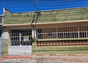 2 Casas à venda na Vila Emil - SICA30086