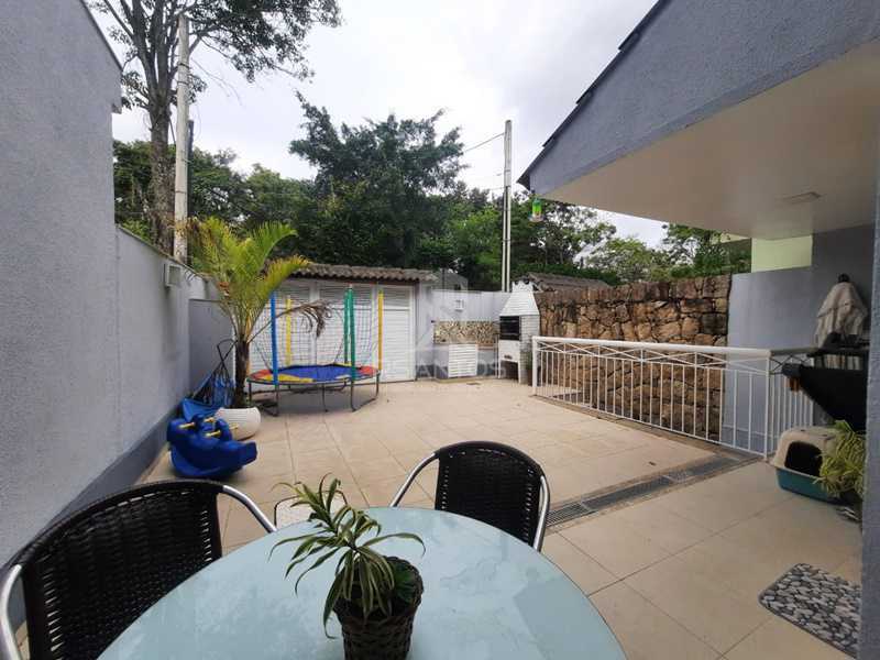 6b8a797a-690d-469f-9909-17e226 - 6