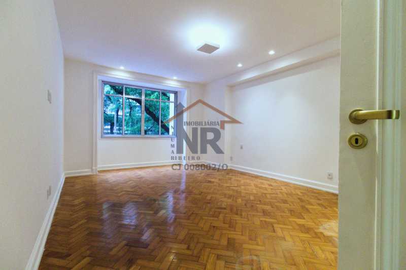 Conheça 8f2c4ab14e142735-1000018960-01 do imóvel - Localizado na melhor rua do Flamengo, entre a Av. Honório de Barros e Barão de Icaraí, este apartamento de 320m² reformado - NR001138 - 10 8f2c4ab14e142735-1000018960-01 - 10