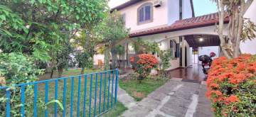 Ótima localização - CASA COM QUINTAL - NR001225