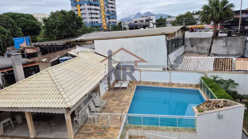Conheça lazer do imóvel - CASA DUPLEX COM CHURRASQUEIRA NO TERRAÇO! CONDOMÍNIO COM PISCINA E CHURRASQUEIRA! - NR001251 - 19 lazer - 19