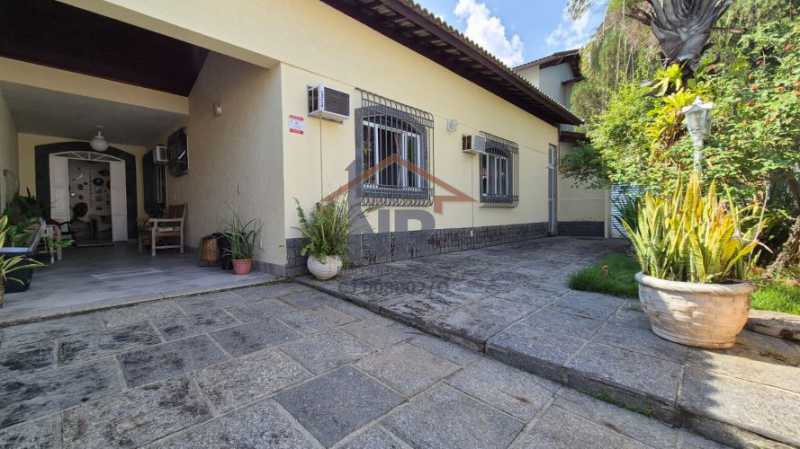 Conheça v16 do imóvel - Casa linear à venda em condomínio na rua Urussanga no Anil! - NR001258 - 16 v16 - 16