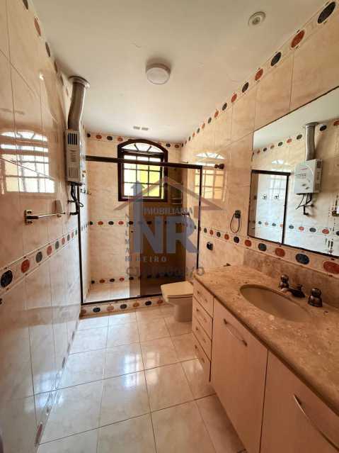 12027_G1763476875 - 16