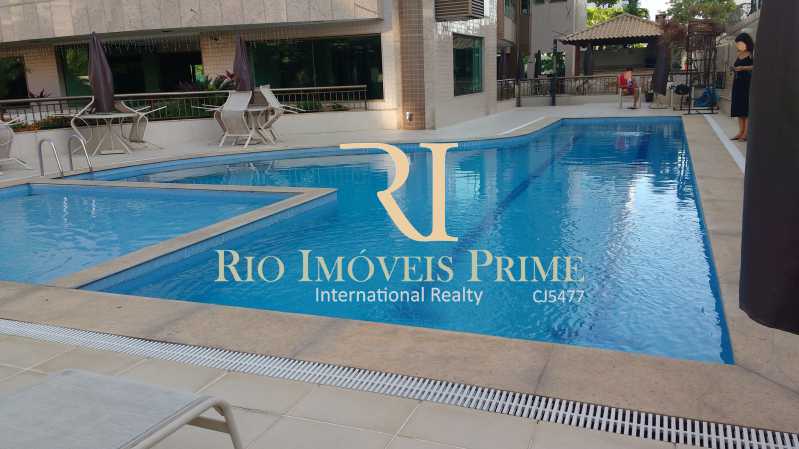PISCINA - 2