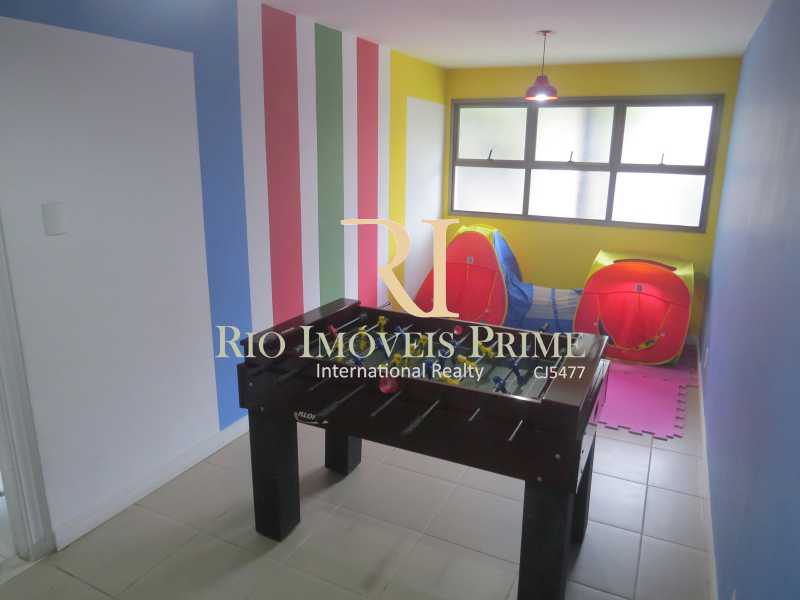 SALA DE JOGOS INFANTIL - 16