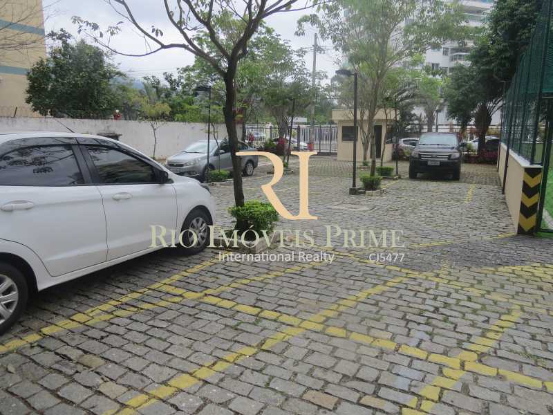 ESTACIONAMENTO - 14