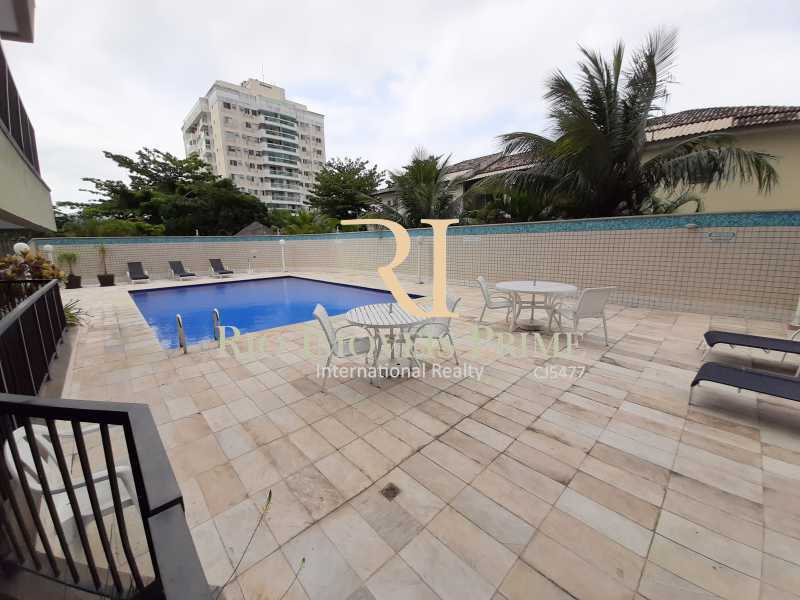 PISCINA - 2