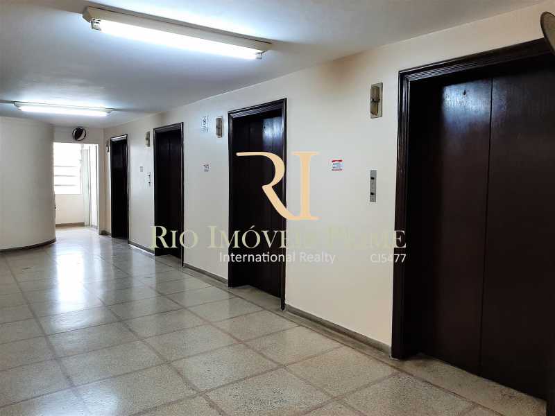 HALL ELEVADORES - 2