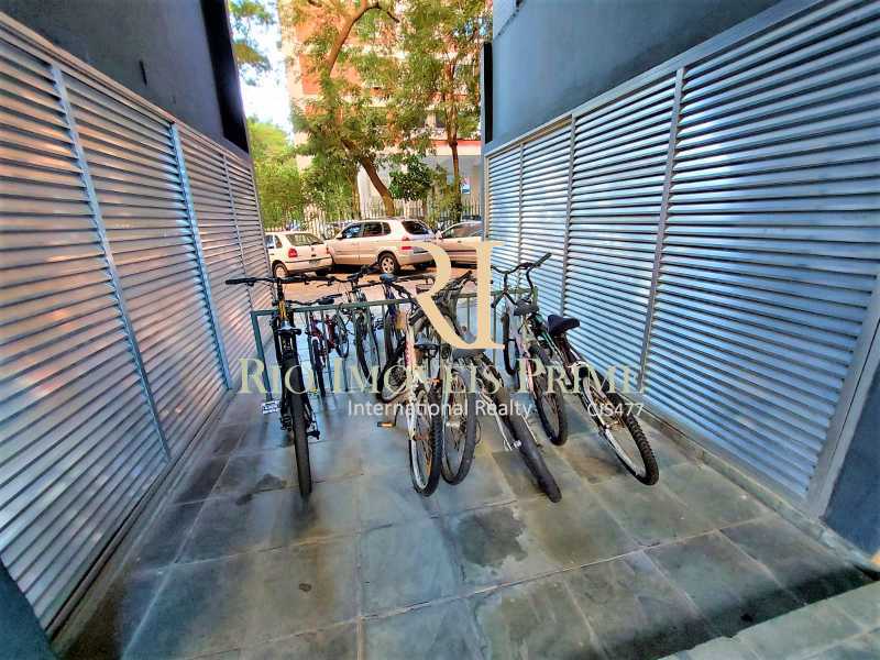 BICICLETÁRIO. - 15